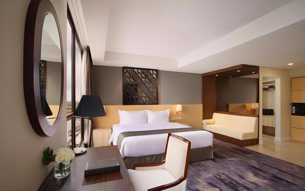 Hotel Grandhika Pemuda Semarang Exteriér fotografie