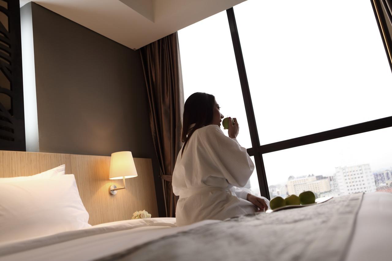 Hotel Grandhika Pemuda Semarang Exteriér fotografie